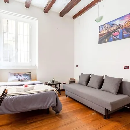 Apartment Bomboniera Nel Cuore Di Navigli Milan